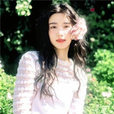 沙漠中的玫瑰